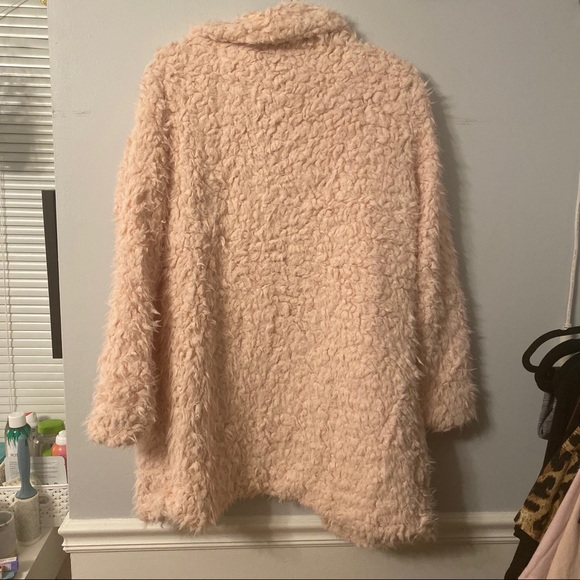 🌸LAST-MEDIUM🌸Blush Shaggy Faux Shearling Coat - Picture 8 of 9